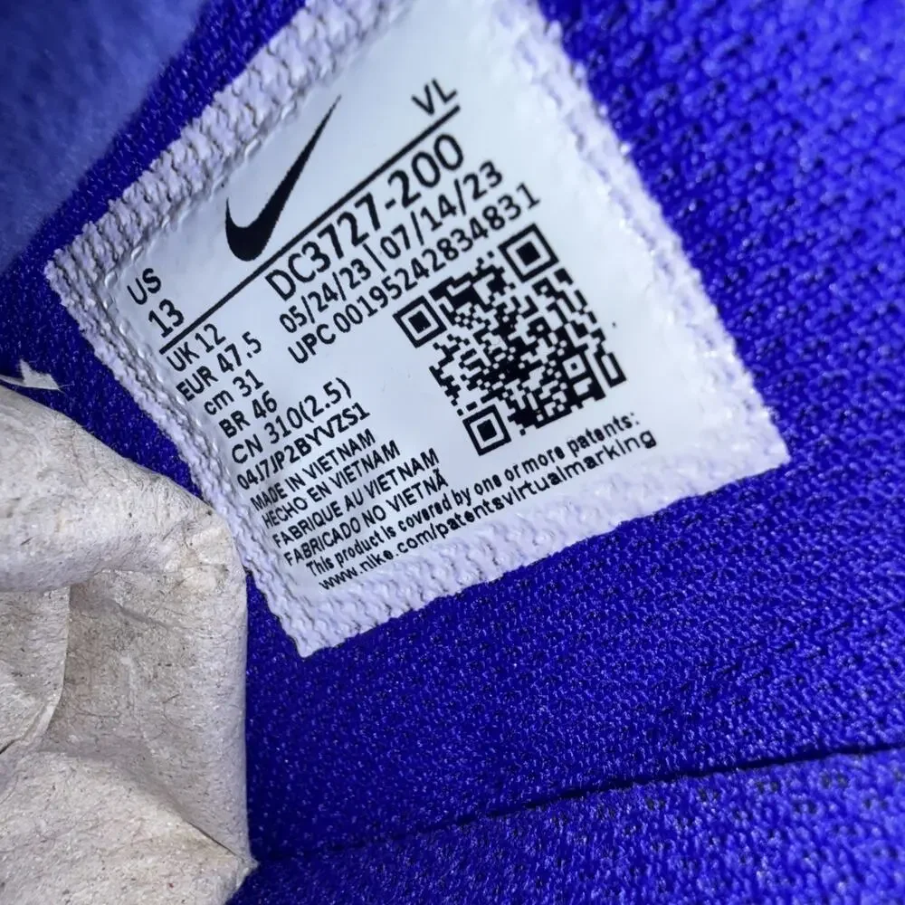 Nike product pair